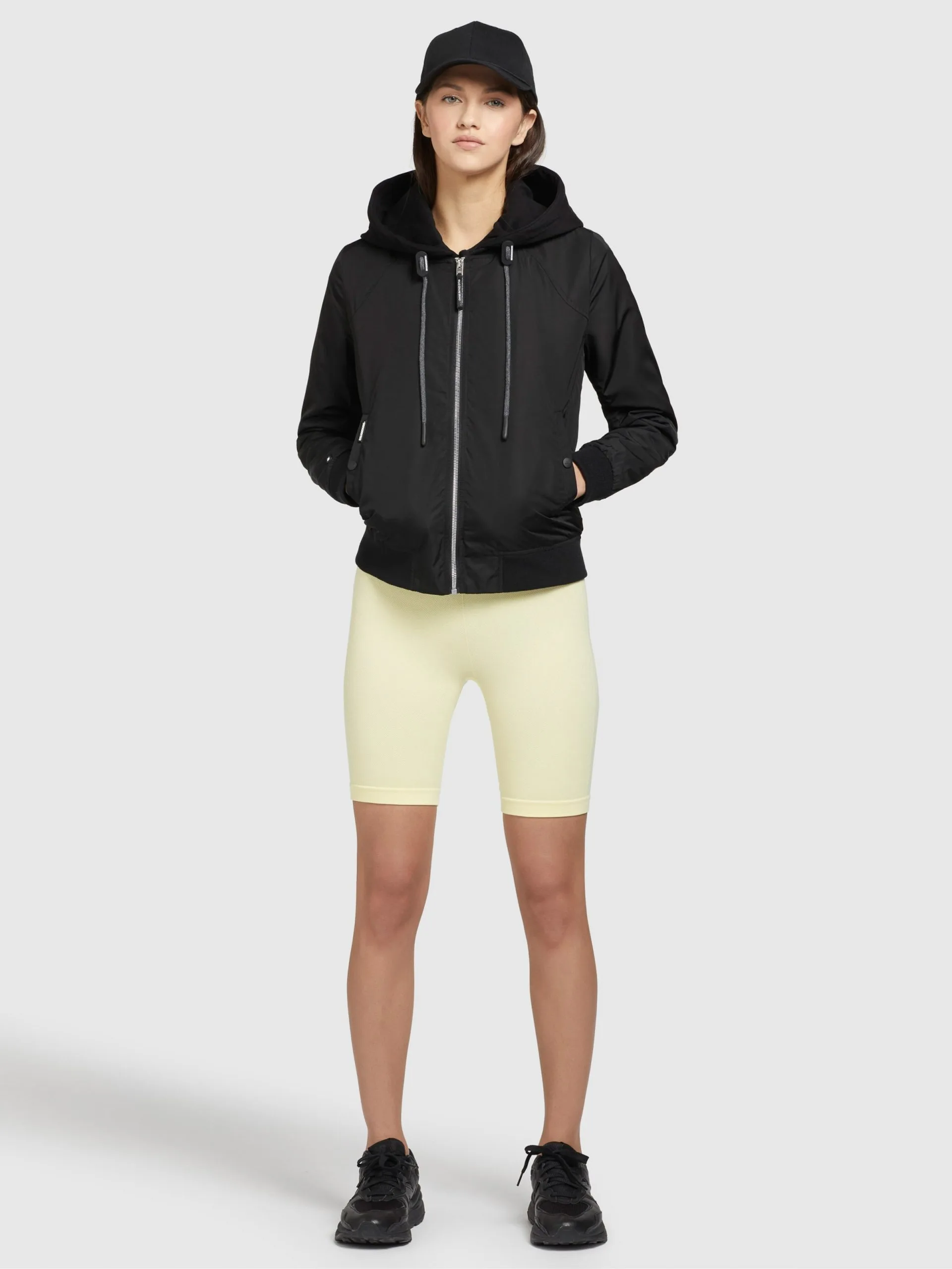 Khujo Tussenjassen Tussenjas Persee Dames Zwart 3 Khujo Tussenjassen Tussenjas Persee Dames Zwart - Afbeelding 3